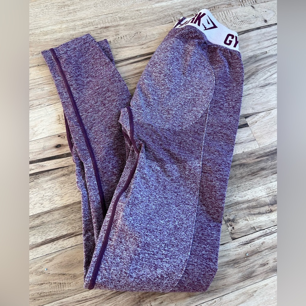 🌵Gymshark Leggings~ Size Small